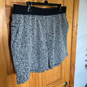 Men’s Lululemon T.H.E. Short 7” XXL